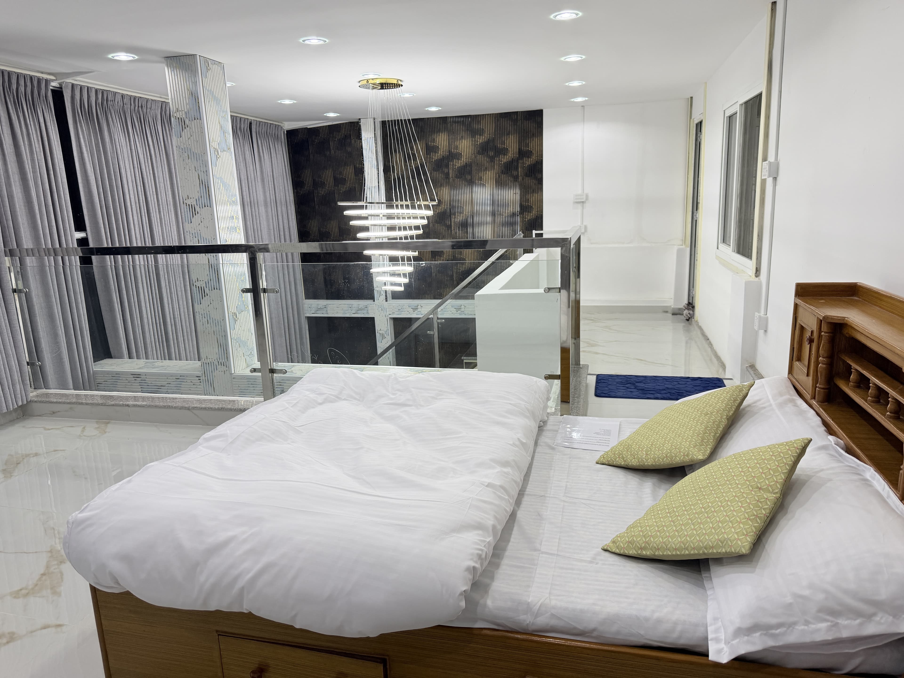 Mezzanine Loft Suite
