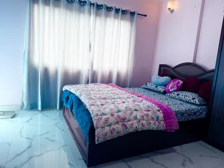 Hillside Garden Bedroom